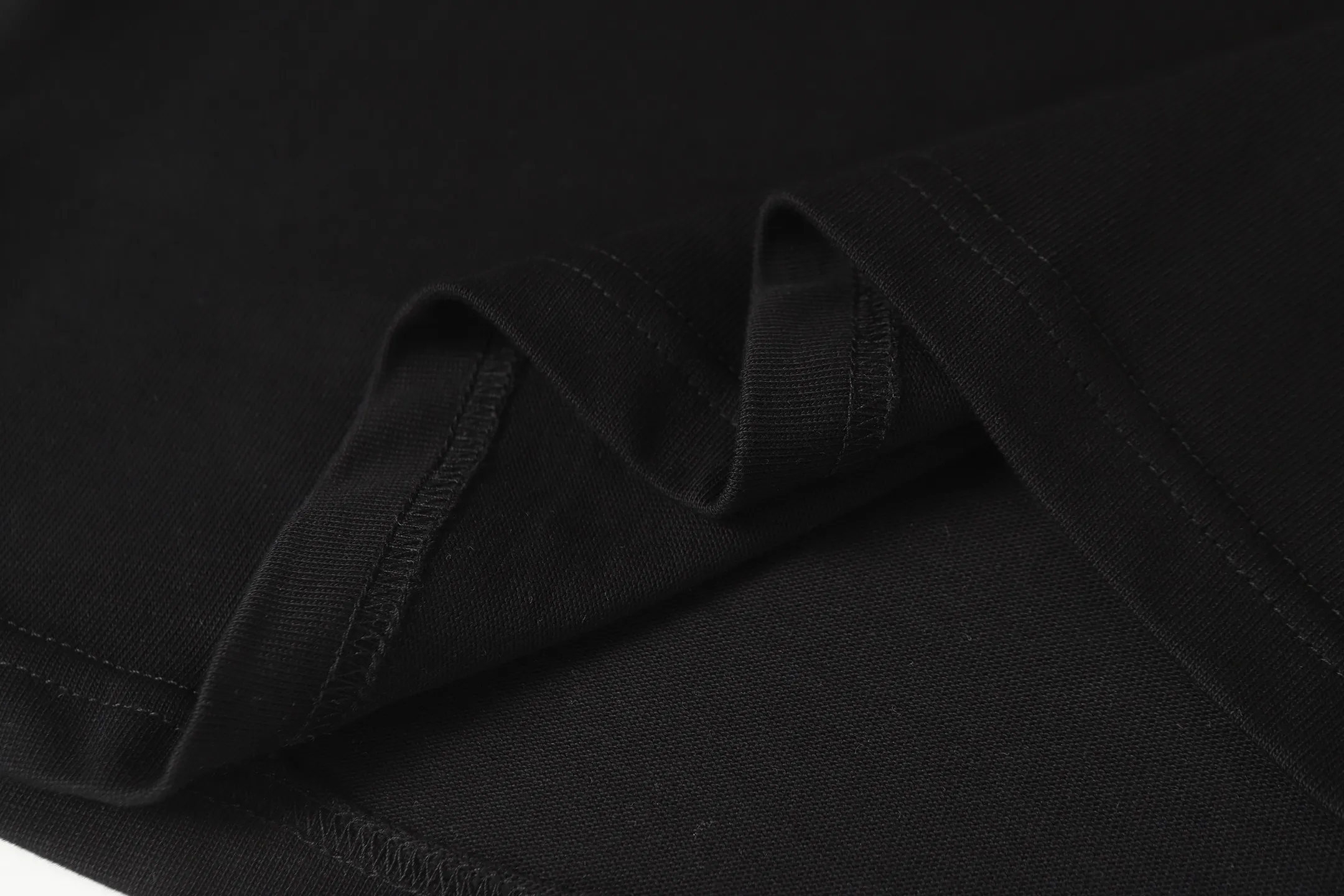 P140 💰 Actual pictures [High-end quality] Code: 8910# Color: Black White Size: S to XXL 2026ss New Ralph Lauren 320g customized fabric Round neck short sleeves Special embroidery Burnt patch Loose version for men and women